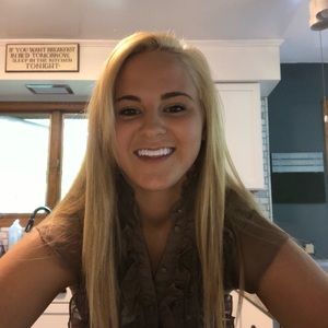 Meet your Posher, Brittany